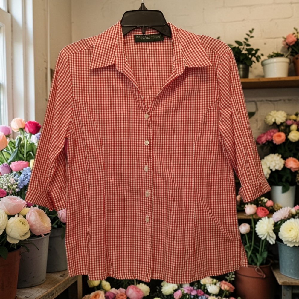 Harve Bernard Tailored Red & White Gingham Shirt | 3/4 Sleeve Button Down